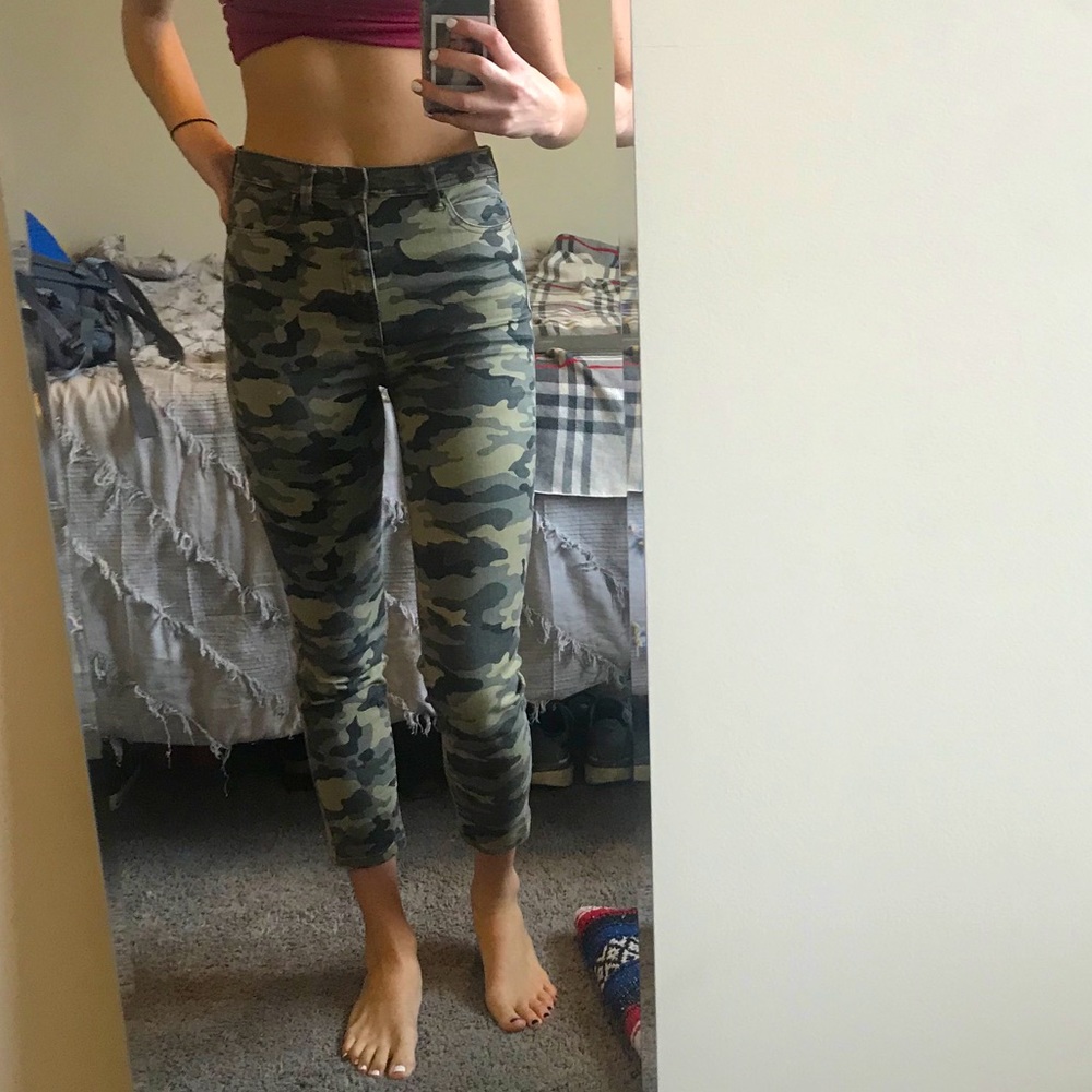 Francesca’s camo pants